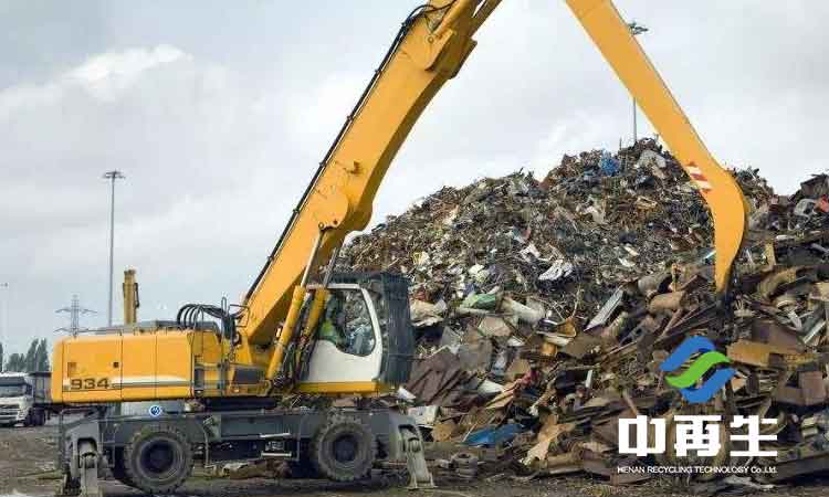 生活垃圾填埋作業工藝，可分為一體化推壓工藝和挖推壓組合工藝兩種